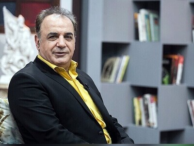 (ویدیو) شعرخوانی پندآموز دکتر رشید کاکاوند در «کتاب باز» / یه بیت از ناصر خسرو اندازه یه کتاب، درسِ زندگی پشتشه؛ انگشت مکن رنجه به در کوفتن کَس...