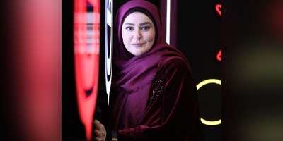 (ویدئو) نگاه صمیمی و هنری نعیمه نظام‌دوست و نصرالله رادش؛ نعیمه: «عزیزدلی مهربونم»