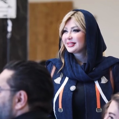 نگاهی به مراسم افتتاحیه باشکوه قصر رویایی نیوشا ضیغمی! از سرای فرش تا مبلمان مدرن در ویترین لوکس نیوشا ضیغمی+فیلم