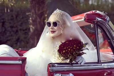 مقایسه جذاب ماشین عروس بازیگران ایرانی/ BMW بهاره رهنما، مرسدس بنز رضا گلزار و عروسش، بنز نوستالژیک آرام جعفری و مینا مختاری