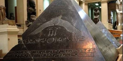 (ویدئو) سنگ بن‌بن؛ میراث مرموزی که مصریان آن را «هدیه آسمان» می‌دانستند / پشت این شهاب‌سنگ چه داستانی پنهان است؟