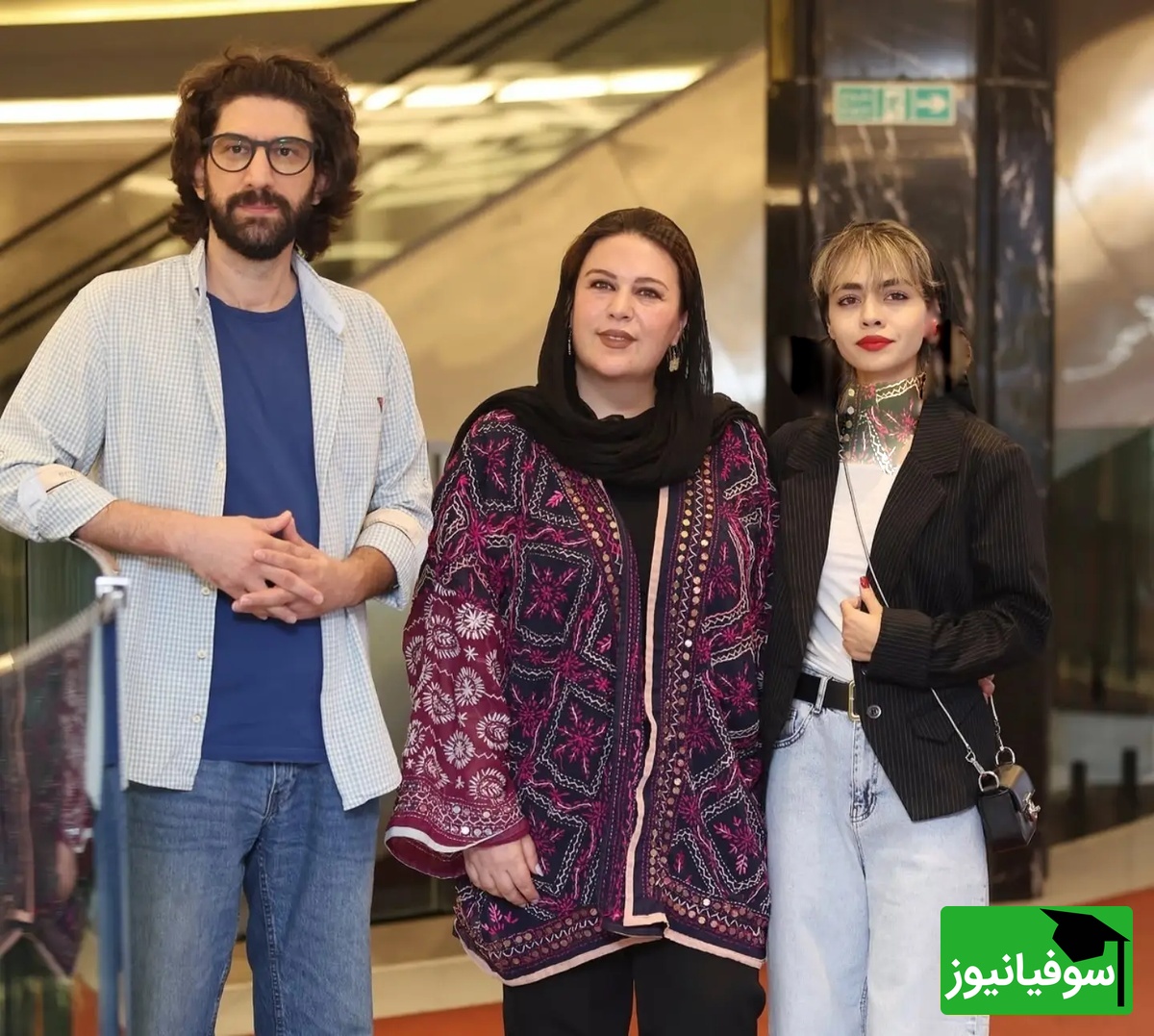 بازیگران در اکران سقف