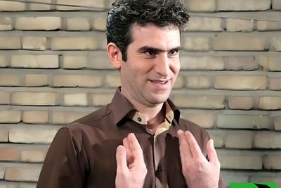 (ویدئو) سکانسی که حال هر افسرده‌ای رو خوب می‌کنه! حبیبِ «لیسانسه‌ها» با انگلیسی حرف زدنش ترکوند😂