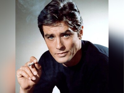 (ویدئو) یادگیری زبان فرانسه با سوفیانیوز/ گفت‌و‌گو با آلِن دلون، اسطوره سینمای فرانسه، پارت2/ نقش‌هایی که بازی کردید روی شما اثر روانی گذاشتند؟/ با زیرنویس فرانسه و فارسی چسبیده