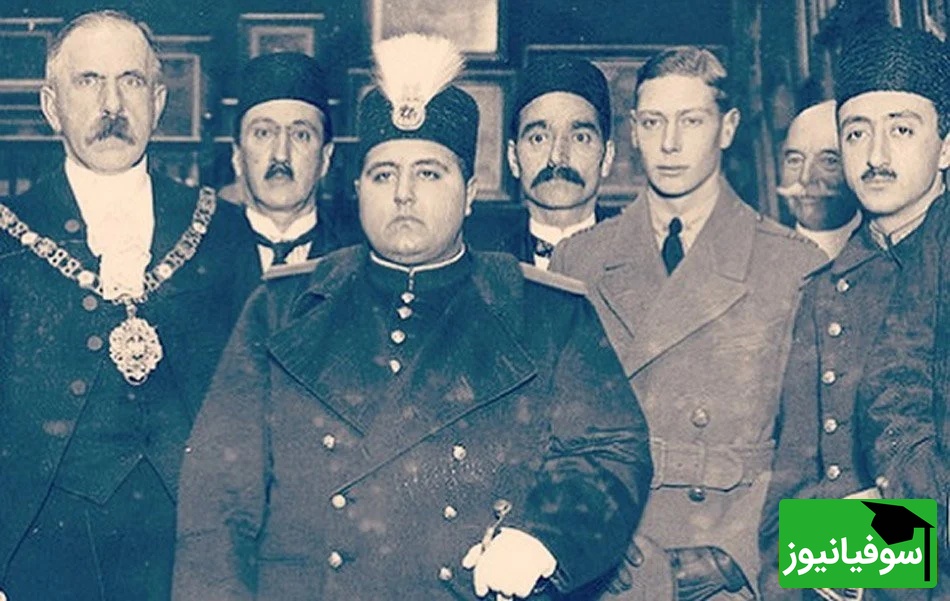 سفر در زمان؛ قاب عکسی از 116 سال پیش؛ نگاهِ غریب احمدشاه قاجار به دوربین در حیاط مدرسه