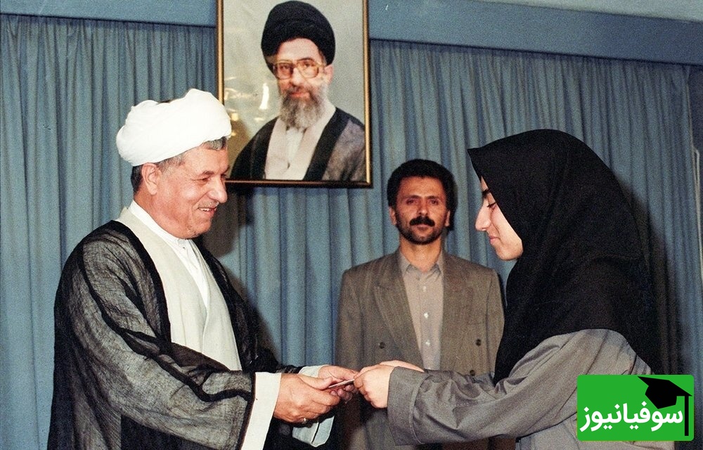 عکس/ مریم میرزاخانی در حال دریافت لوح تقدیر از هاشمی رفسنجانی + جزئیات