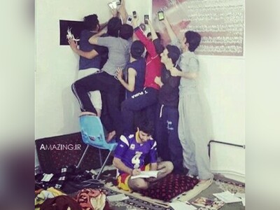 ویدیو/ اندر احوالات طنز خوابگاه پسرانه در یک قاب/ رونمایی از بچۀ درسخون کلاس تا سرآشپز و آقای همیشه خواب