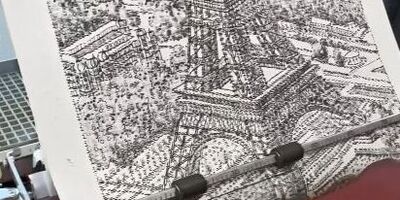 (ویدئو) خلاقیت بی‌نظیر یک هنرمند در کشیدن تصویر برج ایفل با روشی غیرقابل باور