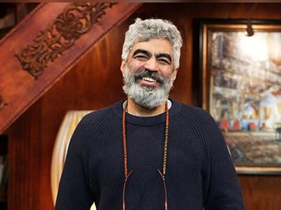 (ویدیو) احساسی‌ترین شعرخوانی سروش صحت از حزین لاهیجی: ای وای بر اسیری، کز یاد رفته باشد/ در دام مانده باشد، صیاد رفته باشد