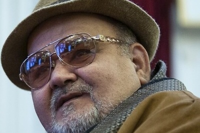 سخنرانی آتشین اکبر عبدی علیه مسیح علی‌نژاد+ فیلم