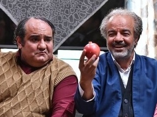 روش جالب و جدید آموزش حروف الفبا در سریال نون خ/ چه شور و شوقی داره این کلاس😂