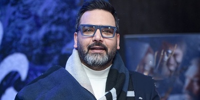 مگه میشه این بغضِ پنهان در کلامِ علیخانی رو شنید و متاثر نشد!؛ ماجرای توهین بازیگر زن به مجری معروف: من خودم بچه پایین شهرم اما...