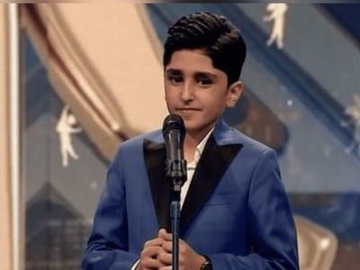 شاهکار خوانندگی بی نظیر علی طولابی با آهنگ شجریان در مدرسه+فیلم/ باغبان حرامت باد زین چمن چو من رفتم...