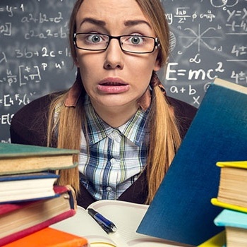 خلاقیت خنده دار برای جلوگیری از تقلب دانش آموزان در امتحان +عکس/یعنی اگه به این عکس نخندی منحصر بفردی...