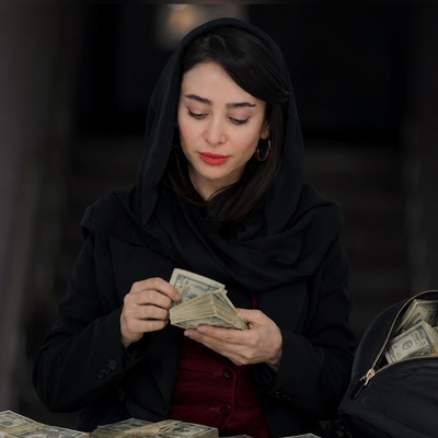 بعد از هادی حجازی فر الناز حبیبی هم مادرخرج سینما شد! رفیق بازم و برای دوستام بریز و بپاش می کنم! شماچی حاضرید دار و ندارتونو بزنید به نام رفیقاتون؟