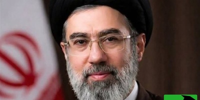 عکس زیرخاکی از جلسه دفاع پایان‌نامه شاگرد آیت‌الله مجتبی خامنه‌ای، رهبر معظم انقلاب که در شبکه X وایرال شد