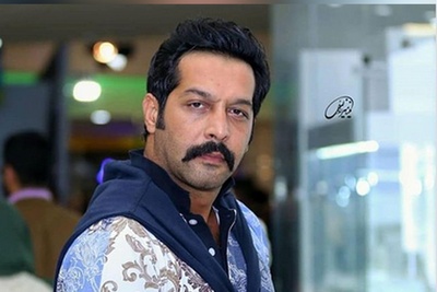 (ویدیو) خاطره عجیب و خنده‌دار کامران تفتی از اولین نقش مثبتش در دوران مدرسه/ بخاطر همینه که نقش های منفی رو بیشتر دوست داره😂