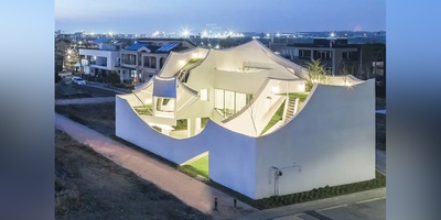 این ساختمان عجیب کنار فرودگاه اینچئون، همه رو شگفت‌زده کرده + عکس