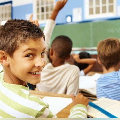 (عکس) معلم ادبیات بعد از دیدن این برگه گفت: دیگه بسه! 😅 / شاهکار خنده‌دار یک دانش‌آموز ایرانی در امتحان!