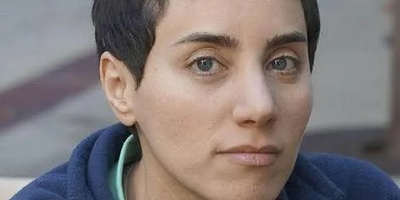 (ویدئو) تدریس تماشایی مریم میرزاخانی در کنفرانس 2014؛ جوری توضیح می‌دهد که حتی کسانی که از ریاضی فراری‌اند، شیفته‌اش می‌شوند 💫