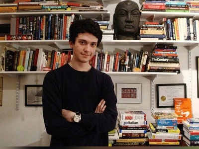 ویدئو|نوجوانی 17 ساله نابغه مسلط به 23 زبان/ اما یک زبان عاشقانه‌ترین ماجرا را برایش رقم زد!