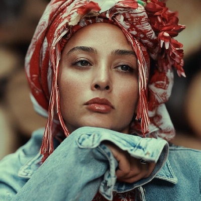 شاهکار ارغوان «قطب شمال» در گالری؛ وقتی هنر با حضور سلبریتی‌ها می‌درخشد