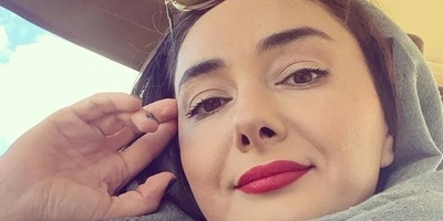 نگاهی بامزه به دوران دبیرستان هانیه توسلی در دهه شصت؛ مانتو اپولی لاکچری / خدا رو شکر از اون دوران سمی رد شدیم!