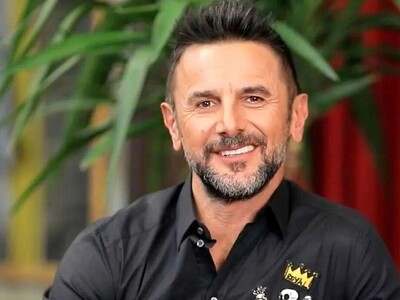 (ویدئو) امین حیایی: به خاطر سیب بهشت را از دست داده‌ایم، به خاطر خیار همه کار، خواهیم کرد/ سکانسی فوق خنده‌دار از کشاورزی و کاشت خیار در جوکر/ رضا نیکخواه: پیغام مرا به پادشاه یونان ببر