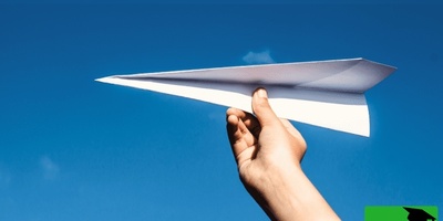 (ویدئو) شاهکار مهندسان ناسا: هواپیمای کاغذی که طول زمین فوتبال رو پرواز کرد!