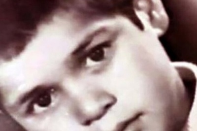 عکس کمتر دیده‌شده از سال‌های ابتدایی علی دایی؛ یک جزئیات ریز حسابی توی چشم می‌زند