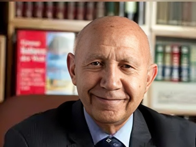 (ویدئو) راز خوشبختی و عدالت از نگاه دکتر الهی قمشه‌ای