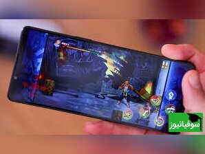 (ویدئو) معلم گوشی دانش‌آموز رو تو کلاس گرفت/ تو گوشیش چی دید که اینقدر عصبانی شد!