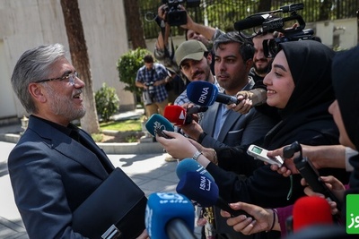 سیمایی‌صراف: وزارت علوم فقط «تسهیل‌گر» است، نه درخواست‌کننده عفو