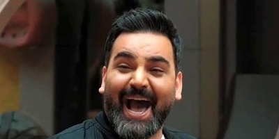 (ویدئو) وقتی پسر نخبه احسان علیخانی را در انگلیسی به التماس انداخت! 😂 نسل زد واقعاً همه‌چیز را تغییر می‌دهد