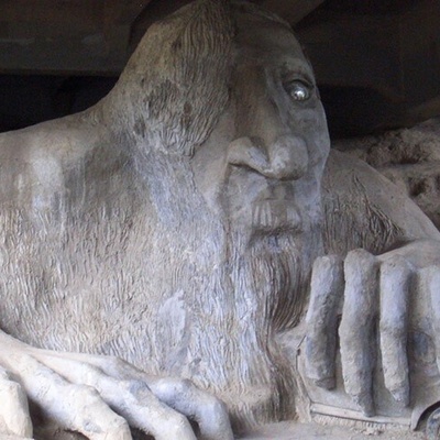 عکس/ غول فریمانت 5 متری در سیاتل آمریکا با چشمان براق فلزی