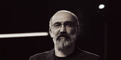 هادی حجازی‌فر: تلاش برای واقعی کردن همیشه سپر آدم‌ها را در رابطه پایین می‌آورد / حرفی که باید با طلا نوشت