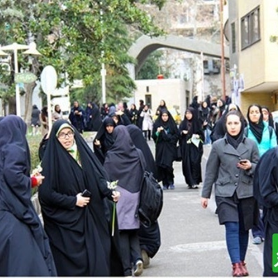 دانشگاه آزاد شهریه را قسطی کرد؛ با اقساطی که تا دفاع پایان‌نامه ادامه دارد