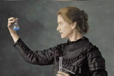 ویدئو| سفر در زمان، پشت پرده بی‌نظیر از لحظه اهدای مدال طلای مادام کوری که در تاریخ جاودانه شد