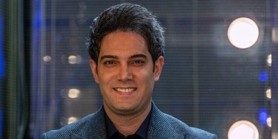 کتاب بازی با "امیرعلی نبویان" هنرمند بی‌حاشیه و خوشنام تلویزیون! + تصویر