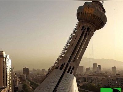 پیش‌بینی حیرت انگیز هوش مصنوعی از وضعیت برج میلاد بعد از زلزله 7،9 ریشتری تهران + تصاویر خارق العاده