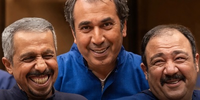 (ویدئو) وقتی مهران غفوریان و جواد رضویان با اسپانیایی و فیلیپینی همه را شوکه کردند؛ نمایشی که زبان‌شناس‌ها هم کم آوردند!
