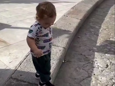 (ویدئو) راز موفقیت در زندگی؟ این پسر کوچولو با رفتارش به مادرش یاد داد!