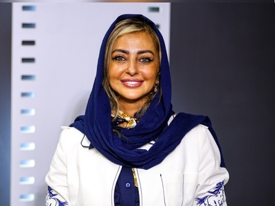جزئیات خاص استایل نفیسه روشن؛ اکسسوری با طرح نقشه ایران سوژه شد