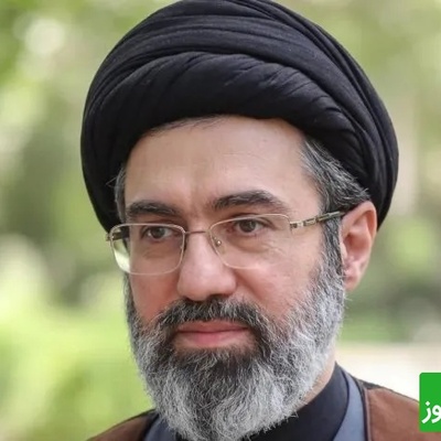 ویدئو منتشرنشده از تواضع رهبر معظم انقلاب در اردوی مدرسه فرزندشان