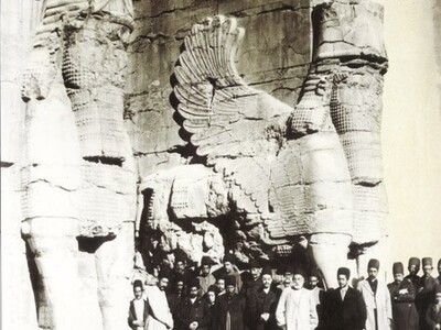 ویدئویی کمیاب و دیدنی از "تخت جمشید" در گذر زمان/ 93 سال پیش؛ "تخت جمشید" چگونه بوده؟!