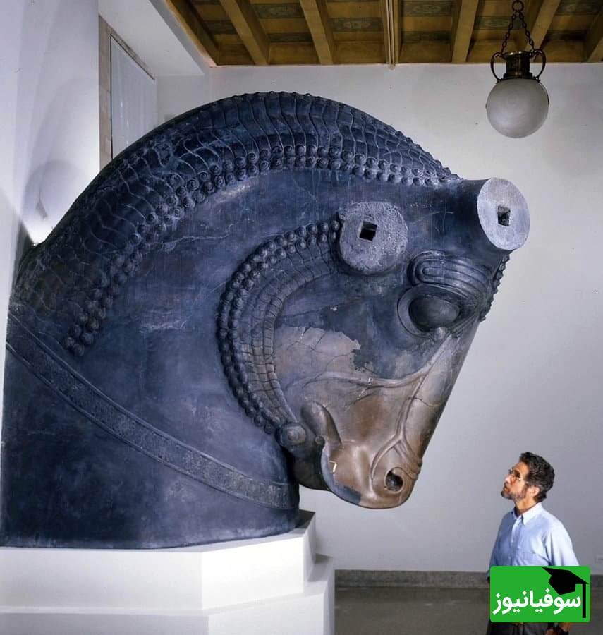 سرستون هخامنشی