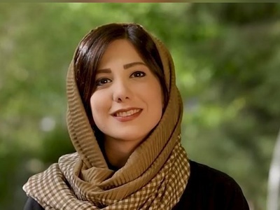 (ویدیو) شعری بسیار احساسی و دلنواز از باران نیکراه: به گنجشک گفتند، بنویس:عقابی پرید/
عقابی فقط دانه از دست خورشید چید....