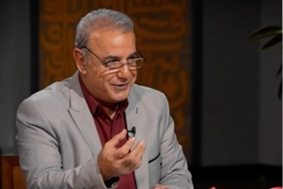 (ویدئو) مروری بر شعرخوانی دلنشین و شنیدنی استاد رشید کاکاوند از غنی کشمیری؛ «عاشق به فنا سیر ز معشوق نگردد...»