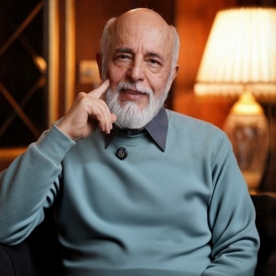 (ویدیو) دکتر علیرضا آزمندیان روانشناس معروف ایران: با گدای چشم و دل سیر بگرد ولی با پولدار گدا صفت نه...