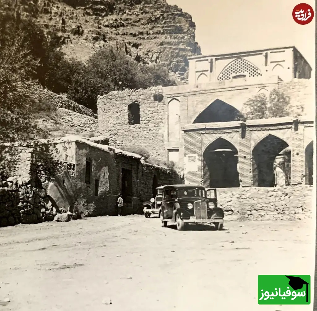عبور دو اتومبیل از دروازه قرآن شیراز
